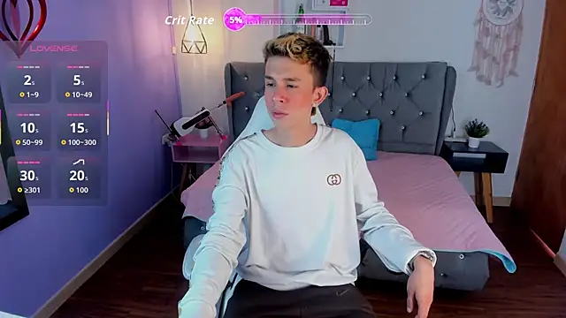 Juaan Diick online show from March 6, 5:09 pm