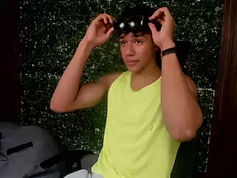 Snapshot of damon_sw chatting on November 26, 4:41 pm damon sw online show from November 26, 4:41 pm