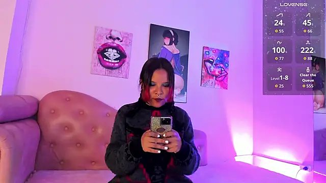 Snapshot of A_Good_Witch chatting on December 5, 12:47 pm A Good Witch online show from December 5, 12:47 pm