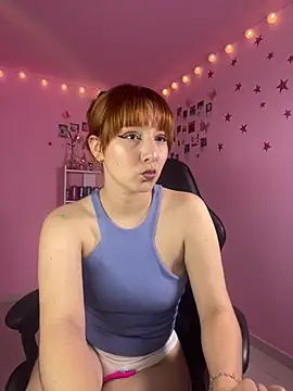Snapshot of Davne_ chatting on June 22, 11:46 pm Davne online show from June 22, 11:46 pm