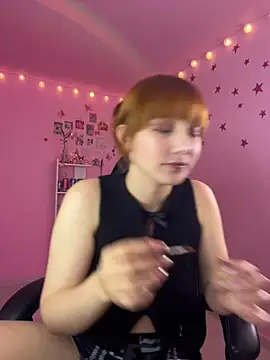 Snapshot of Davne_ chatting on July 2, 2:44 am Davne online show from July 2, 2:44 am