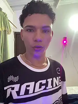 secret justin7 online show from December 17, 3:01 am