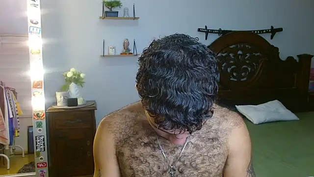 Snapshot of oceanboy_vibe chatting on December 19, 7:32 pm oceanboy vibe online show from December 19, 7:32 pm