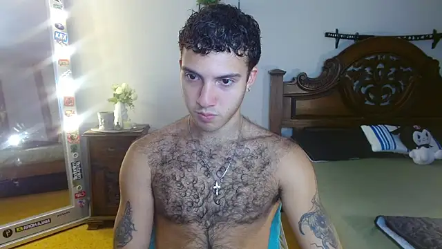 Snapshot of oceanboy_vibe chatting on December 22, 3:31 pm oceanboy vibe online show from December 22, 3:31 pm