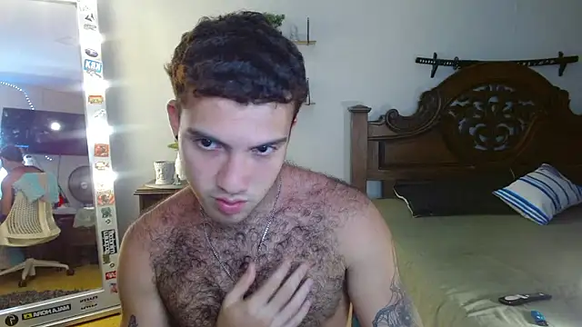 Snapshot of oceanboy_vibe chatting on January 17, 8:12 pm oceanboy vibe online show from January 17, 8:12 pm