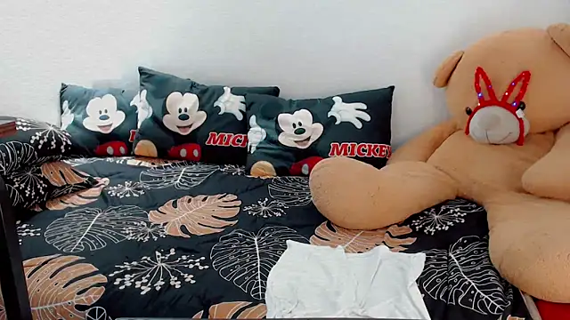 naugtysweetmargo69 online show from December 19, 11:14 pm