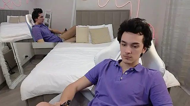 MoonlinSkinn online show from February 8, 1:09 am