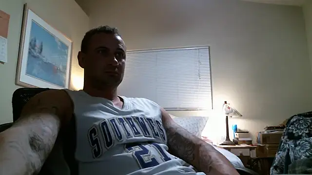 Snapshot of Honorablyrespectedgent chatting on December 1, 2:49 am Honorablyrespectedgent online show from December 1, 2:49 am