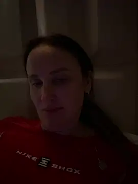 Snapshot of TomilaSi chatting on May 8, 8:47 pm TomilaSi online show from May 8, 8:47 pm
