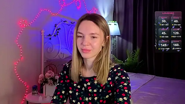 molly crystal online show from February 7, 1:31 am