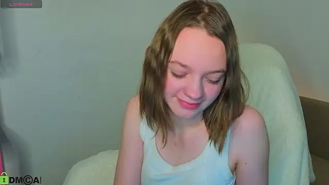 Snapshot of Olivia_Riesz chatting on March 7, 12:07 am Olivia Riesz online show from March 7, 12:07 am