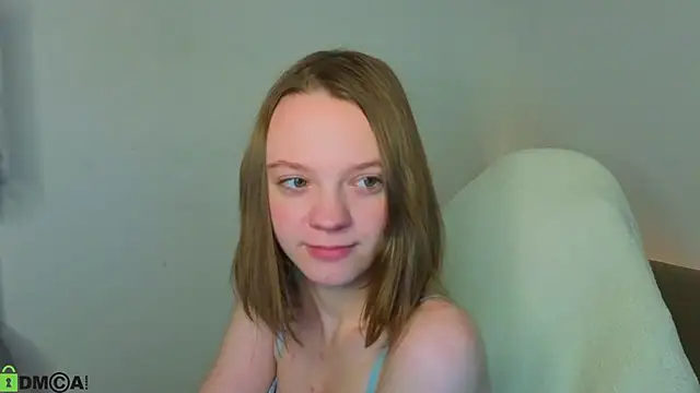 Snapshot of Olivia_Riesz chatting on March 13, 1:12 am Olivia Riesz online show from March 13, 1:12 am