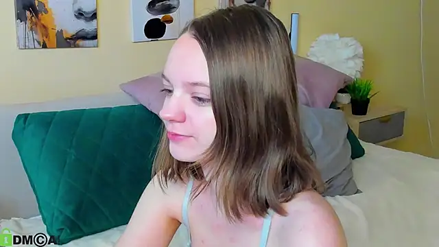 Snapshot of Olivia_Riesz chatting on March 28, 1:16 am Olivia Riesz online show from March 28, 1:16 am