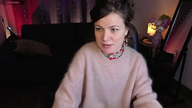 Snapshot of Marla_Bri chatting on November 25, 1:22 pm Marla Bri online show from November 25, 1:22 pm