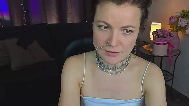 Snapshot of Marla_Bri chatting on November 28, 1:36 pm Marla Bri online show from November 28, 1:36 pm