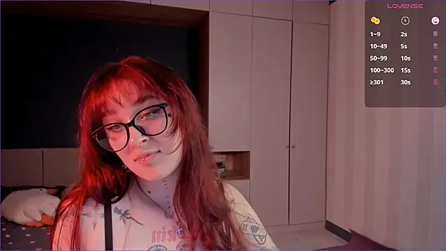 Snapshot of hunnyhan chatting on December 17, 1:06 pm hunnyhan online show from December 17, 1:06 pm