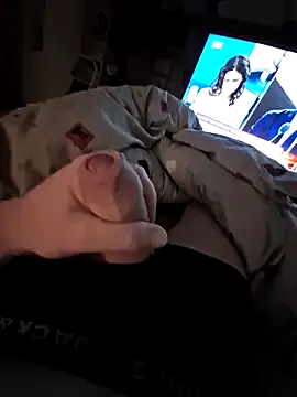 Snapshot of Mangeur44_ chatting on February 2, 6:45 am Mangeur44 online show from February 2, 6:45 am