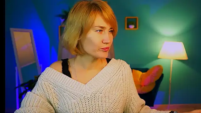 Snapshot of DanaRyan_ chatting on December 1, 9:03 am DanaRyan online show from December 1, 9:03 am