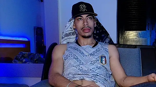 Da usma00 online show from December 19, 5:03 am