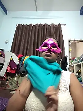 Snapshot of aarti03fb chatting on December 13, 7:53 pm aarti03fb online show from December 13, 7:53 pm