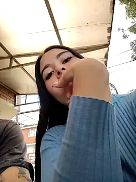 Snapshot of ARIA_AND_NICK chatting on November 25, 5:13 pm ARIA AND NICK online show from November 25, 5:13 pm