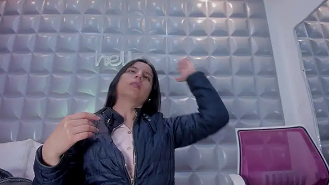 sol-angel online show from December 19, 3:08 pm