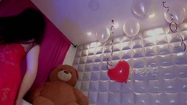 sol-angel online show from February 14, 4:15 pm