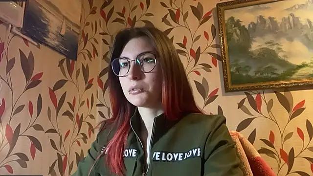 Snapshot of MangledShale chatting on December 4, 7:06 am MangledShale online show from December 4, 7:06 am