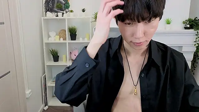 YugoAsian online show from November 25, 12:27 pm