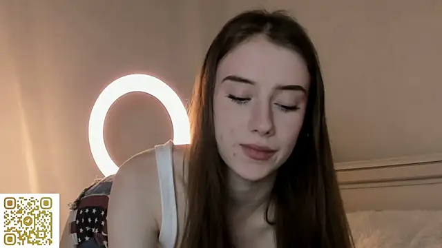 AmyForYouu online show from February 8, 10:13 pm
