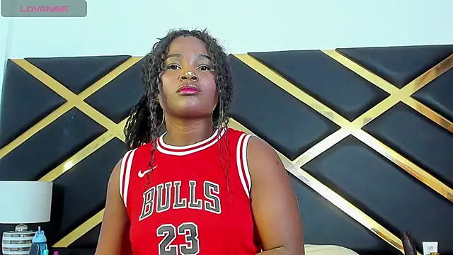 Snapshot of IrisHerrera_ chatting on December 1, 12:32 pm IrisHerrera online show from December 1, 12:32 pm