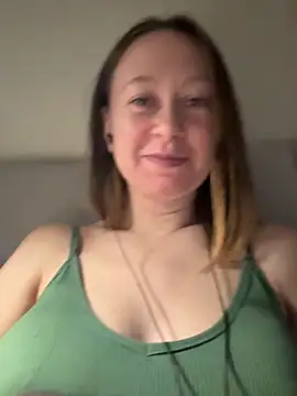 Snapshot of Brooke_lover chatting on February 13, 5:03 am Brooke lover online show from February 13, 5:03 am