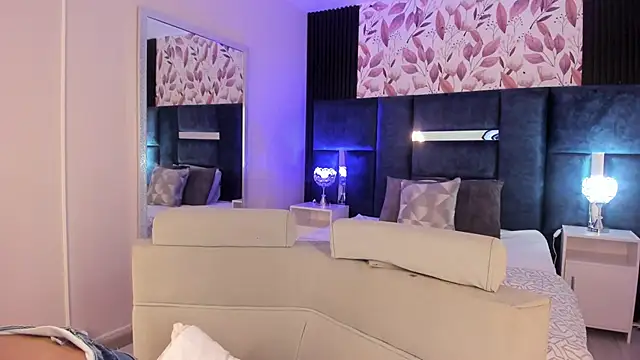 MelissaGill  online show from January 13, 11:04 am