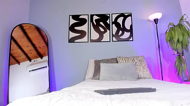 AmaraStorm online show from February 12, 7:53 pm