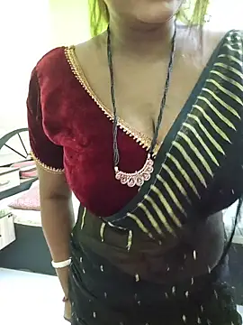 Snapshot of SexyNancyX chatting on March 27, 8:30 pm SexyNancyX online show from March 27, 8:30 pm