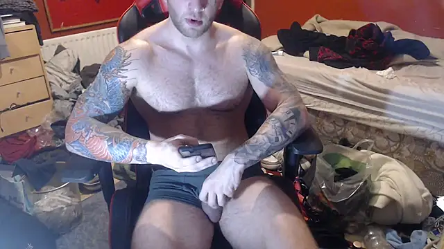 kiltedbody online show from December 20, 6:48 pm