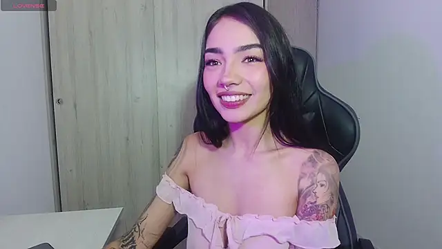 Snapshot of AriaLakshmi chatting on February 24, 3:15 am AriaLakshmi online show from February 24, 3:15 am