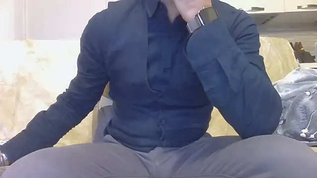 Snapshot of Eroshotlicker chatting on February 13, 9:55 pm Eroshotlicker online show from February 13, 9:55 pm