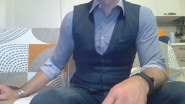 Snapshot of Eroshotlicker chatting on March 3, 9:42 pm Eroshotlicker online show from March 3, 9:42 pm