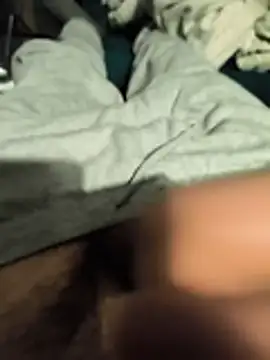 Razvan696969 online show from February 4, 9:31 pm