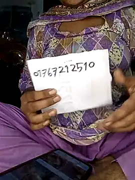 Snapshot of Jhunaki_789 chatting on December 19, 10:00 am Jhunaki 789 online show from December 19, 10:00 am