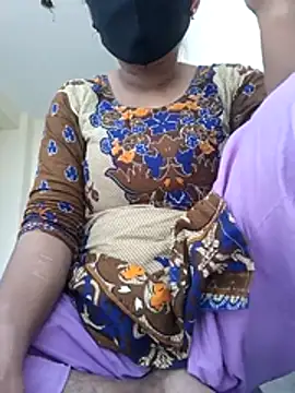 Snapshot of Jhunaki_789 chatting on February 21, 3:40 am Jhunaki 789 online show from February 21, 3:40 am