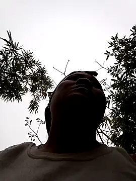 Snapshot of hey-bana chatting on December 4, 12:31 am hey-bana online show from December 4, 12:31 am