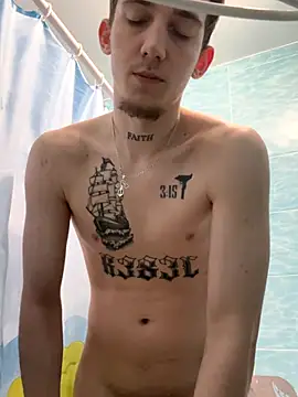 Snapshot of Rabizoon chatting on December 15, 1:32 am Rabizoon online show from December 15, 1:32 am