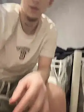 Snapshot of Rabizoon chatting on January 15, 6:22 pm Rabizoon online show from January 15, 6:22 pm