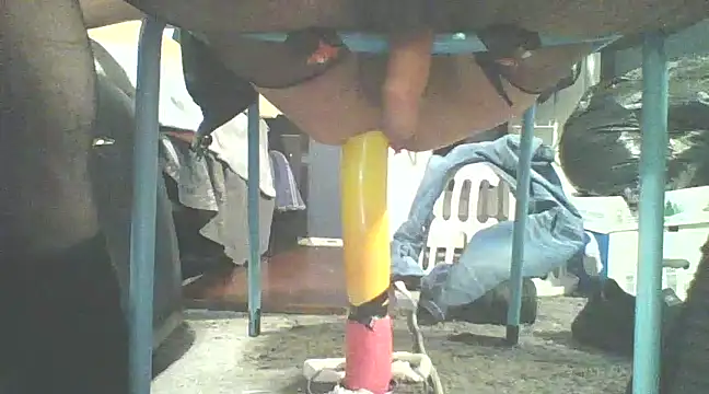 xxxenzo1 online show from March 18, 7:08 am