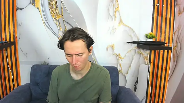 Snapshot of Aaron_LatinMen2 chatting on November 30, 8:02 pm Aaron LatinMen2 online show from November 30, 8:02 pm