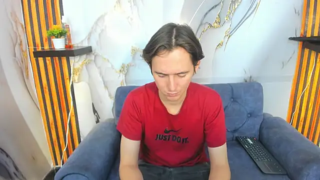 Snapshot of Aaron_LatinMen2 chatting on December 3, 8:07 pm Aaron LatinMen2 online show from December 3, 8:07 pm