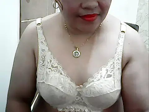 Snapshot of cutechubby chatting on February 19, 11:34 pm cutechubby online show from February 19, 11:34 pm