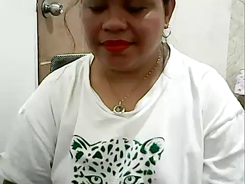 Snapshot of cutechubby chatting on February 28, 7:48 pm cutechubby online show from February 28, 7:48 pm